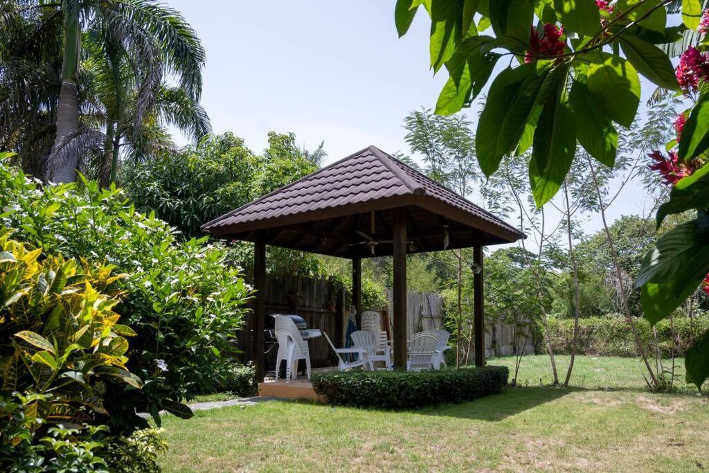 Villa Victoria Харабакоа Экстерьер фото